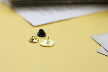 Lade das Bild in den Galerie-Viewer, Emaille Pin - Minipin - cat in a cup - Türkis/Orange