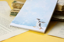 Lade das Bild in den Galerie-Viewer, Notizblock - Pinguin im Schnee - A6 - 50 Seiten - Eselspinguin - Aquarell Illustration

