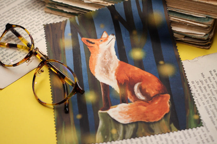 Reinigungstuch - Fuchs mit Glühwürmchen - Wald - Microfasertuch für Brille, Bildschirm und Objektiv - Adventskalender - Eigene Illustration