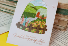 Lade das Bild in den Galerie-Viewer, Postkarte - Frühlingsgefühle - Garten mit Gartenhaus Blumen
