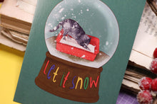 Lade das Bild in den Galerie-Viewer, Postkarte - Let it snow - Weihnachtskarte Katzenklo - Katzentoilette Graue Katze - Lustige Karte Weihnachten - Eigene Illustration
