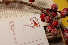 Lade das Bild in den Galerie-Viewer, Postkarte - Hühner Weihnachten - Weihnachtshühner - Weihnachtskarte mit Huhn - Eigene Illustration
