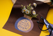 Lade das Bild in den Galerie-Viewer, Microfasertuch - Du machst das schon richtig - Vertrau dir - Affirmation - für Brillen, Handys, Objektive - Eigene Illustration - Spruch
