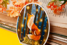 Lade das Bild in den Galerie-Viewer, Vinyl Sticker - Fuchs im Wald mit Glühwürmchen - Handgemalte Illustration - Glitzer Aufkleber
