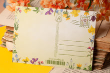 Lade das Bild in den Galerie-Viewer, Postkarte - Hund "Für dich" - Gemalte Karte mit niedlichem Hund - Dankeskarte, Geburtstagskarte - Eigene Illustration
