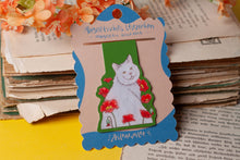 Lade das Bild in den Galerie-Viewer, Magnetisches Lesezeichen - Katze mit Mohnblumen - Geschenkidee - Eigene Illustrationen
