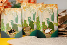 Lade das Bild in den Galerie-Viewer, Emaille Pin - Minipin - Maus in weiß, schwarz und grau - Tiny Little Forest Kollektion
