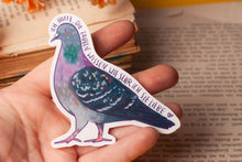 Lade das Bild in den Galerie-Viewer, Vinyl Sticker - Stadttaube - Taubenliebe - Aufkleber mit Spruch - Handgemalte Illustration
