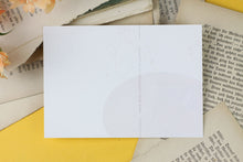 Lade das Bild in den Galerie-Viewer, Postkarte - schlafender Fuchs - Spruch
